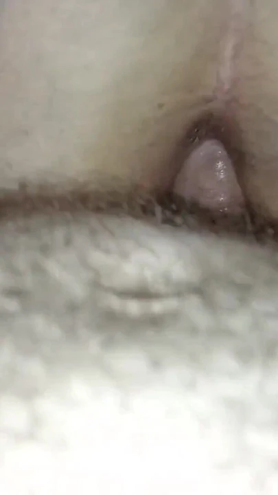 Orta yaşlı seksi kadın üvey oğlunun arkadaşı için bacaklarını açıyor - misyoner domalarak anal dölleme | Klip 2
