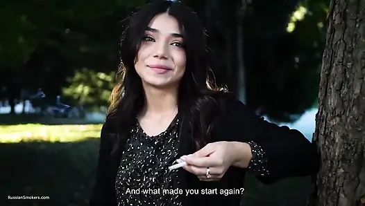 Zarina ile sigara içme röportajı