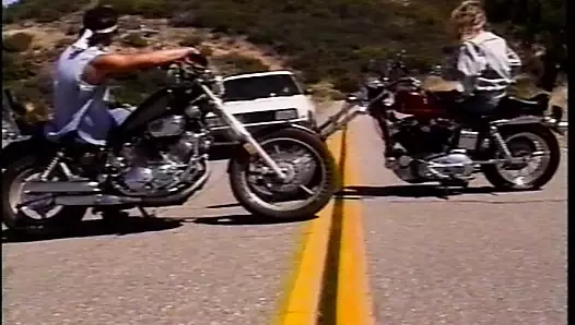 iki acımasız motorcular Siktir et sarışın