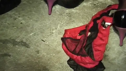 Fransız 21 yaşındaki sürtükler herkesi boşaltabilir