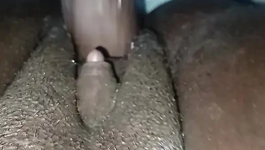 Nijeryalı iri güzel kız büyük zenci yarağı arkadaşını sikiyor