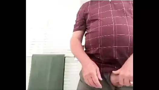 büyükbaba gösteri üzerinde cam