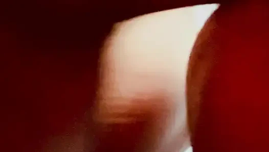 Tombul kıllı orta yaşlı seksi kadın kocası işteyken sikiliyor