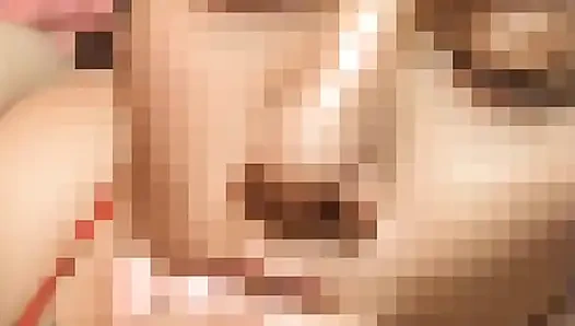 Yengem onu iyi emiyor