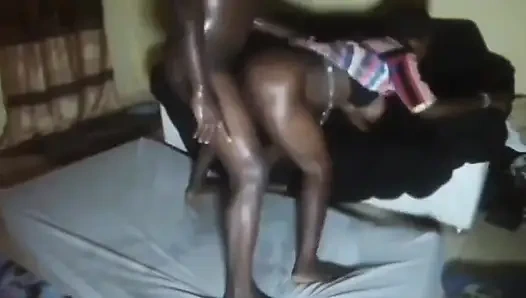 Tabu kıvrımlarını ortaya çıkarıyor ve tüm kontrolü kaybetmenize neden oluyor