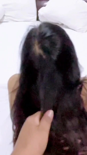 Сногсшибательный момент из "Грубое двойное проникновение для лолонгой-рабыни до кульминации crot в вагину"