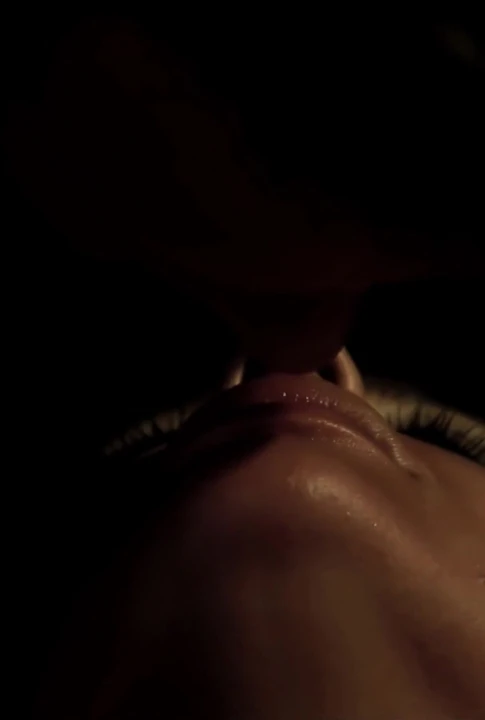 Michelle Moist ve Cathy Heaven korunmasız seks konusunda tutkulu