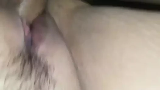 O lanet olası bir sürtük onu seviyorum