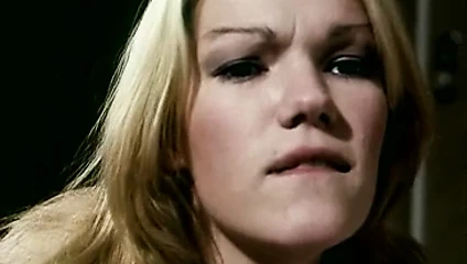 vintage - 1977 - La Perversion D'une Jeune Mariee - 01