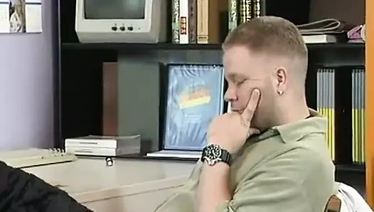 Büyük memeler sert yarağa biniyor #1