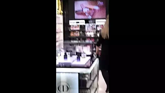 Havaalanında seksi hamile