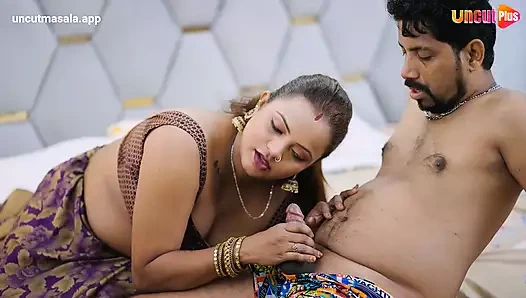 Güzel evli kadın kocasıyla seks yapıyor, sıkı amcık sert sikiliyor