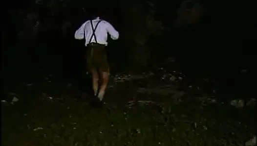 Effie balconi büyük sarkık memeler Almanca