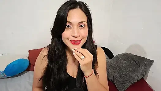 Asmr rol yapma komşun seninle flört ediyor