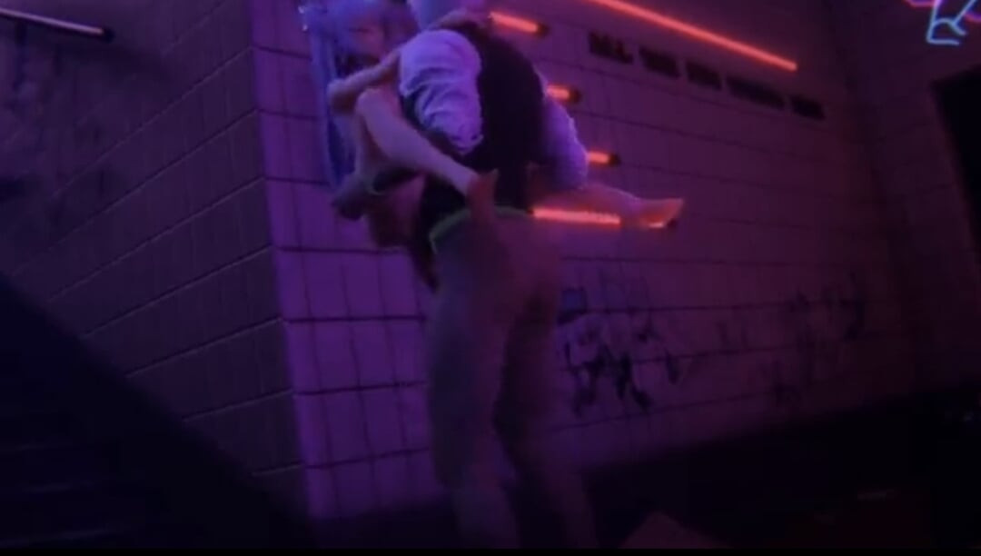 Gece kulübü hentai grup seks
