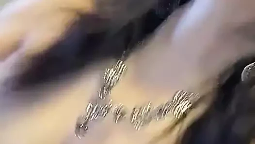 Tatlı milf sikme oyuncak