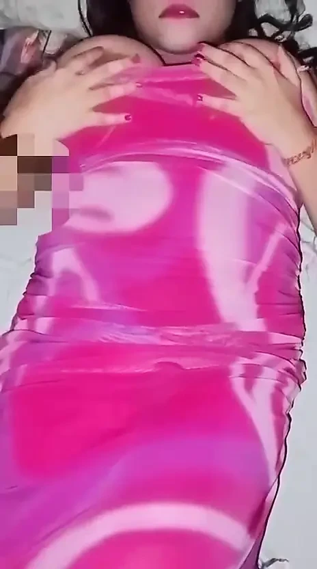 Sexy Desi Big Boobies Bhabhi Model Shoot