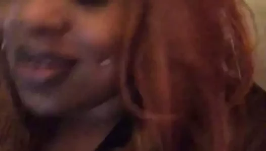 Seksi mocha piliç