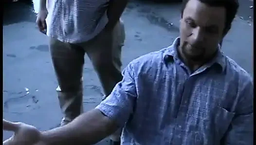 5 adamlı kremalı turtadan Elizabeth Lawrence'dan film