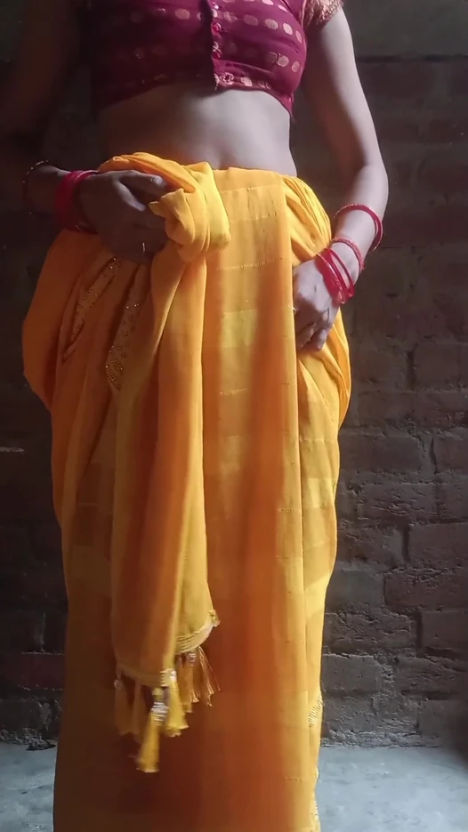 Sauteli bahan ki Uske sautele bhai dwara jordar chudai Hui usne Sare bhi pahani thi
