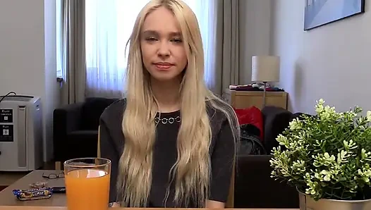 Seksi öğrencinin paraya ihtiyacı var- röportaj