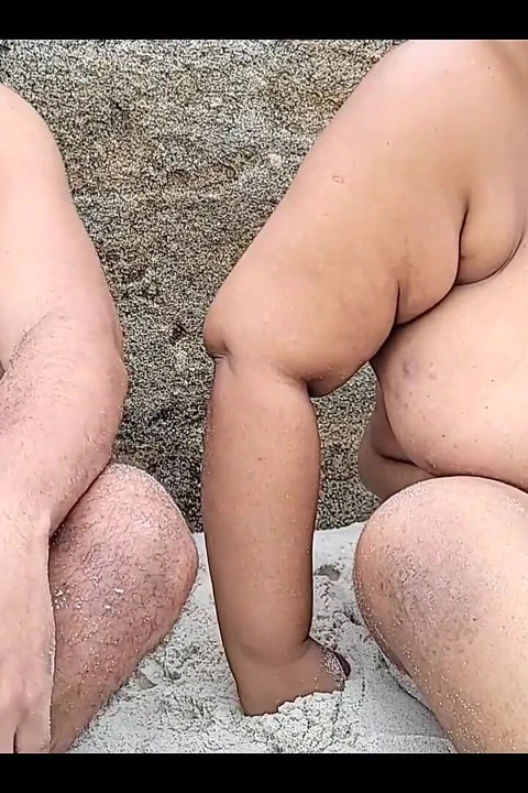 Çıplaklar plajı, kendimi herkese gösteriyorum