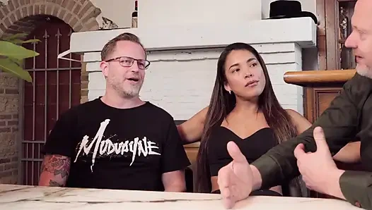 Kanatlar ve Pençeler: Paul Bölüm 3 - Özel Hayat, Özgüven Eksikliği ve Kanepede Olanlar