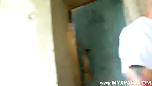 Işık lanet ile bir Fransız genç