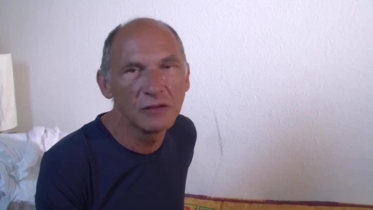 Cuckold! Sadece karısı başka bir yarakla zevk aldığında azıyor!