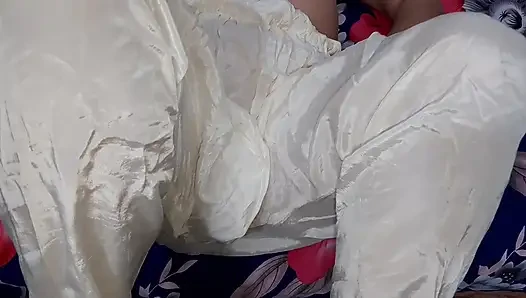 Müslüman karım utangaç ama seksi ve güzel