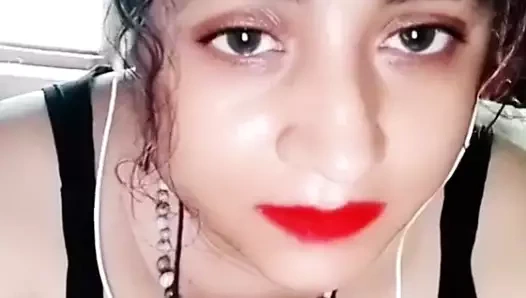 Mahua chakraborty instagram videoları