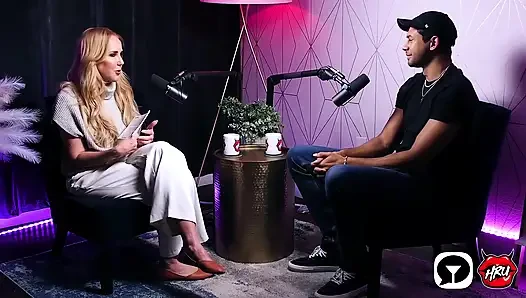 Alex Jones boyut, performans kaygısı ve baskı hakkında gerçekleşiyor