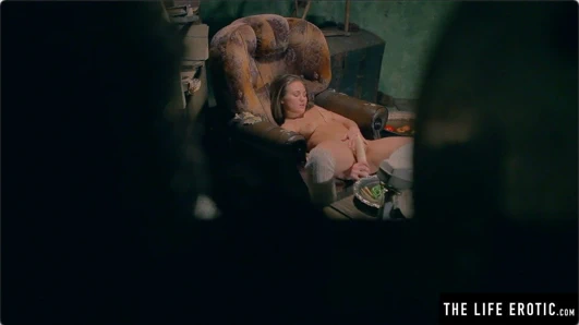 Minyon sapıkça güzellik sikikleri ona sıkı kedi ile bir dev vegeta