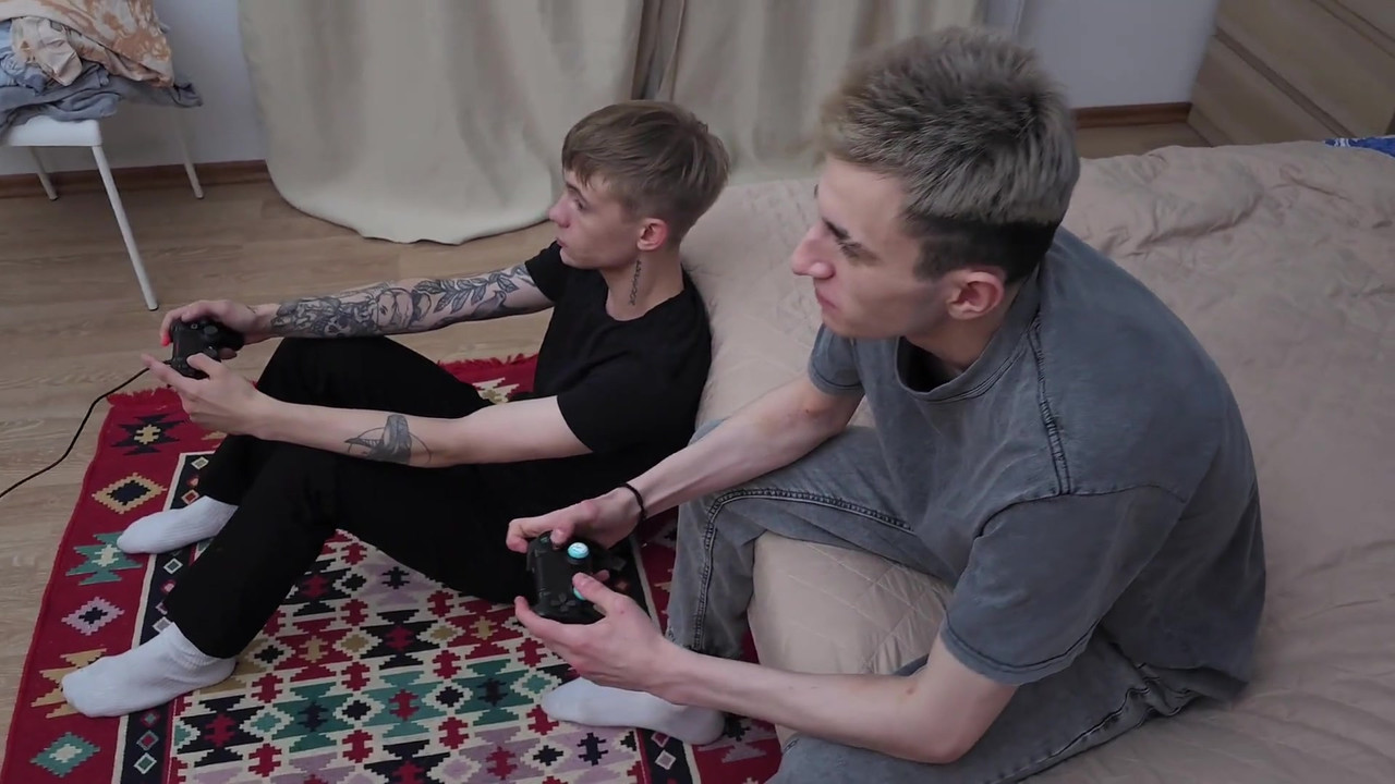 Twink Bet His Mouth and Lost