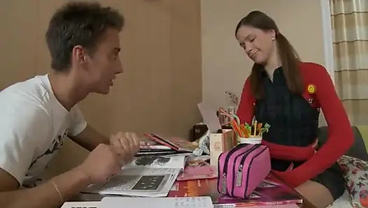 Amcık yalama amcık sikişiyor yarak emiyor... ağzına boşalma