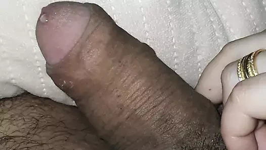 Üvey oğul yarak neredeyse üvey annesinin mastürbasyonuyla boşalıyor