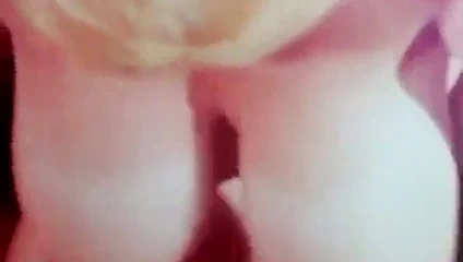 Sarışın büyük memeler