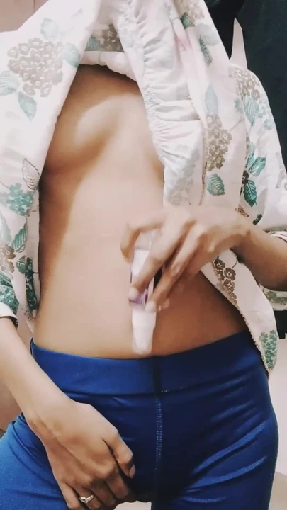 Seksi kız eğlence havasında | Klip 1
