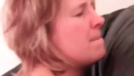 Fetiş arşiv beyaz sürtük gangbanged tarafından 20 dik adamlar