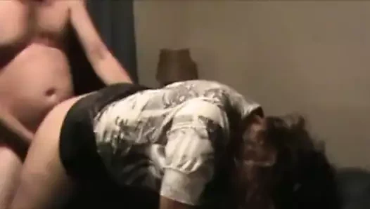 Latin karısı diğer erkeklere verildi