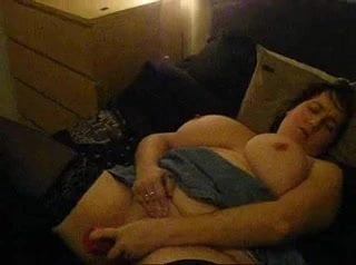 anal üzerinde yatak