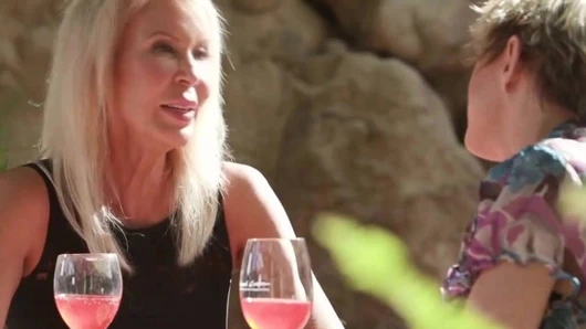 Üvey annem ve eski arkadaşı aletimi istiyor!