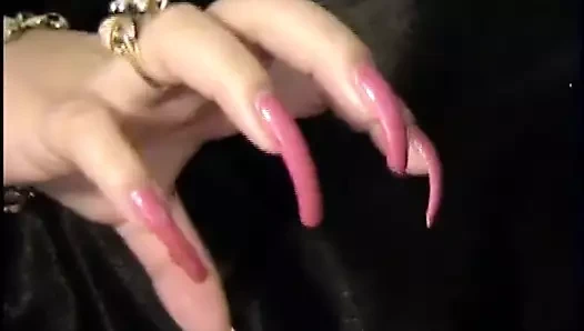 uzun tırnaklar yapay penis