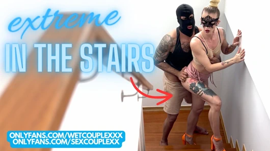 YOĞUN SIKIŞ - MERDIVENLERDE SIKIŞ