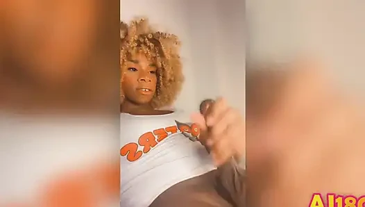 Koyu etli döl yiyen tatlı kız