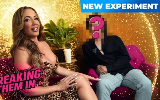 Tombul orta yaşlı seksi kadın Richelle Ryan yepyeni bir adamla sikişiyor ve genç yarağını alıyor