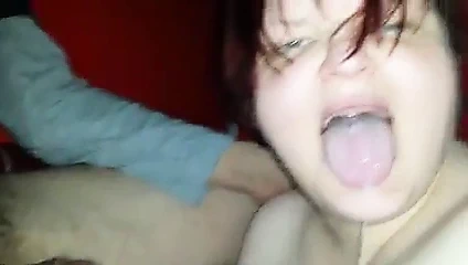 Alman bbw sonja verir bj içinde porno sinema 2