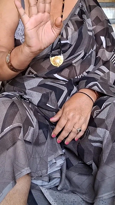 Hintli Kamasutra Çok Fazla Meyve Suyu Müzikli Şehvetli Abone Oluyor