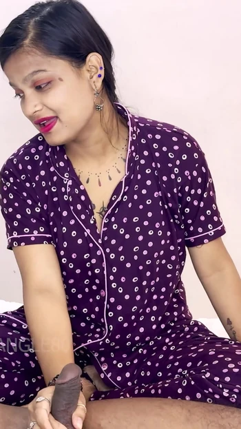 Ключевой момент из "ИНДИЙСКАЯ ЮНАЯ ИНДИЙСКАЯ ЮНАЯ ПАРА СМЕШНО ГРЯЗНЫЕ РАЗГОВОРЫ, СЕКС ХИНДИ АУДИО"