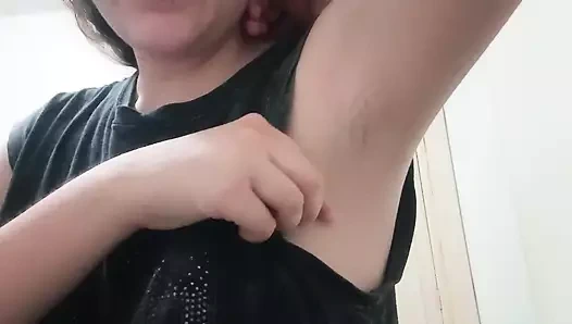 Koltuk altlarımı ovmayı seviyorum